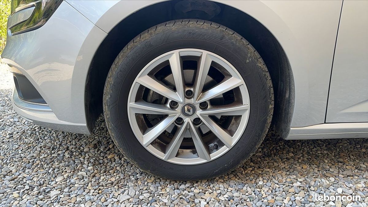 Renault Mégane Estate IV 1.5 Blue dCi 115 Business (image 18)