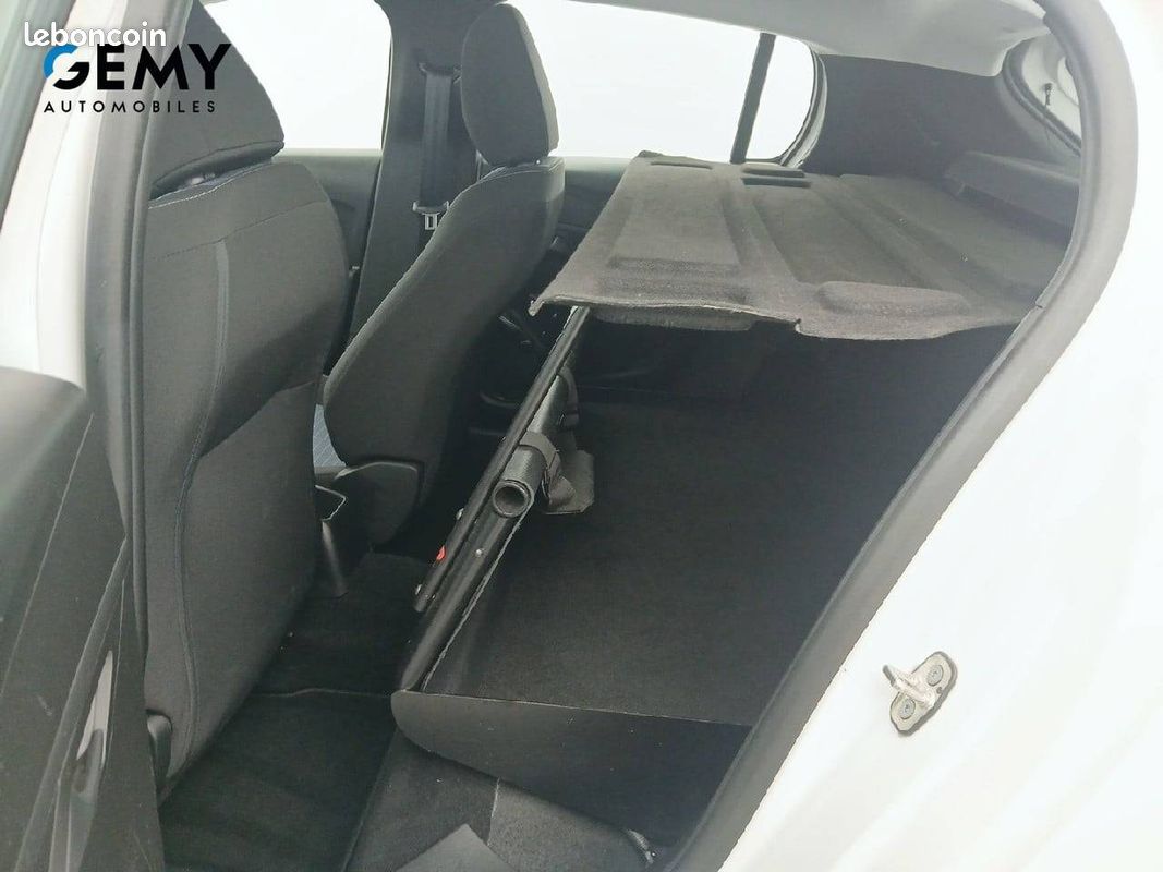 Peugeot 208 bluehdi 100 s&s bvm6 premium pack (image 10)