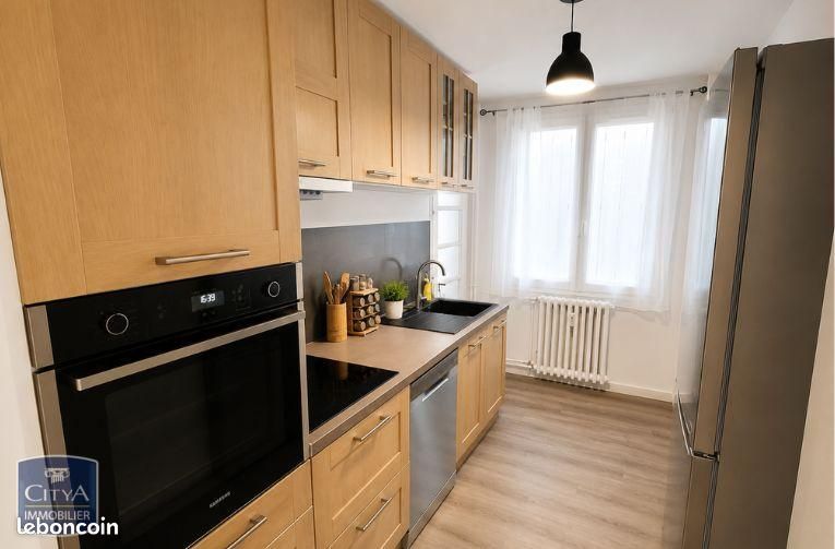 Appartement 3 pièces 56 m² · à Cholet · 56 m² · 700 €