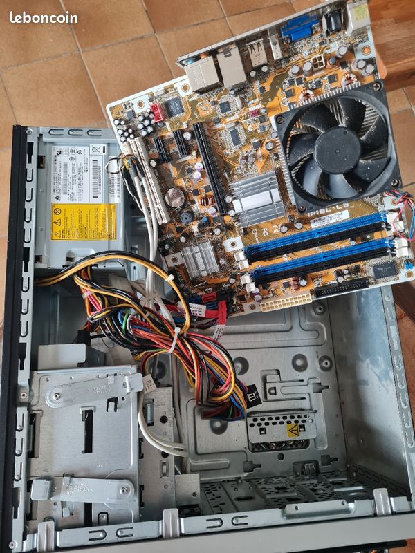 Ordinateur / PC HP en lot ou pièces détachées (image 3)
