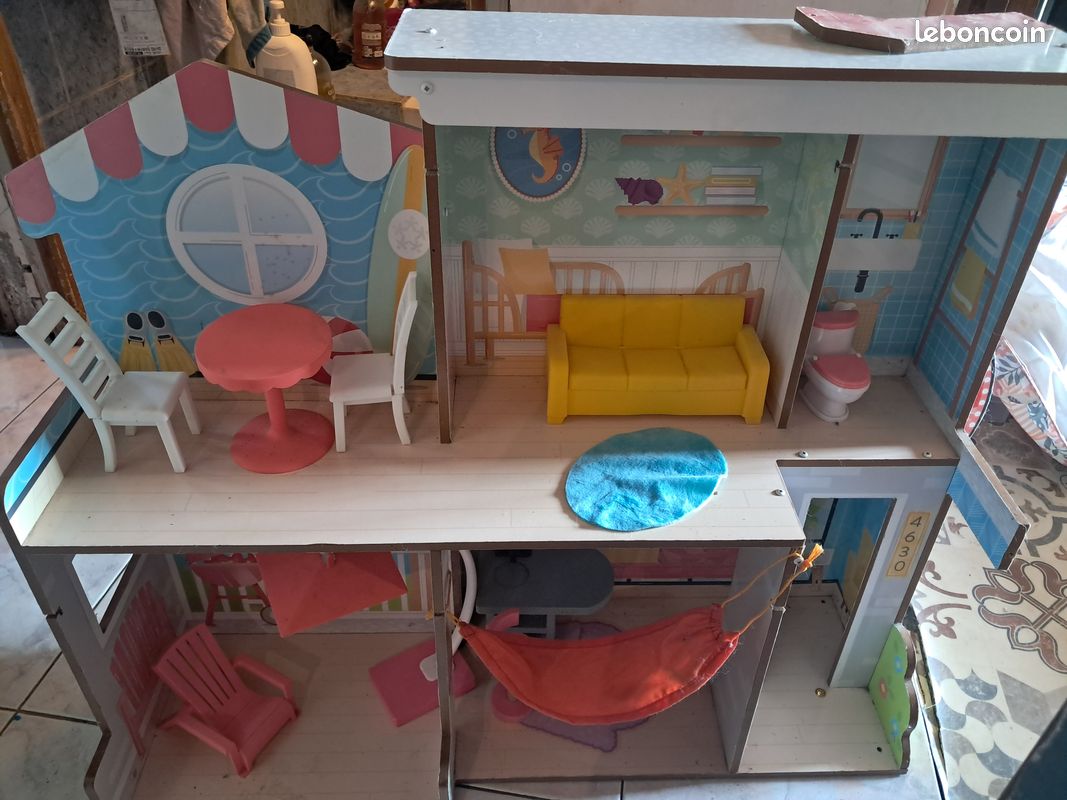 Maison de poupée (image 1)
