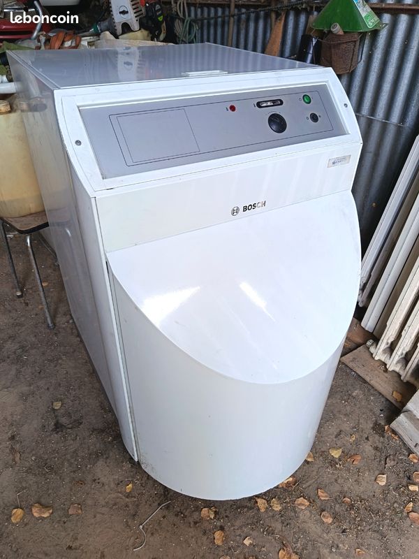 Chaudière fioul Bosch 30 KW (image 1)