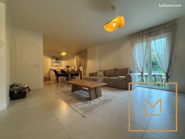 Maison 5 pièces 91 m² · à Petiville · 91 m² · 295 000 €