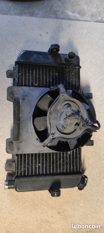 Pièce détachée Yamaha 850 tdm 4tx (image 1)