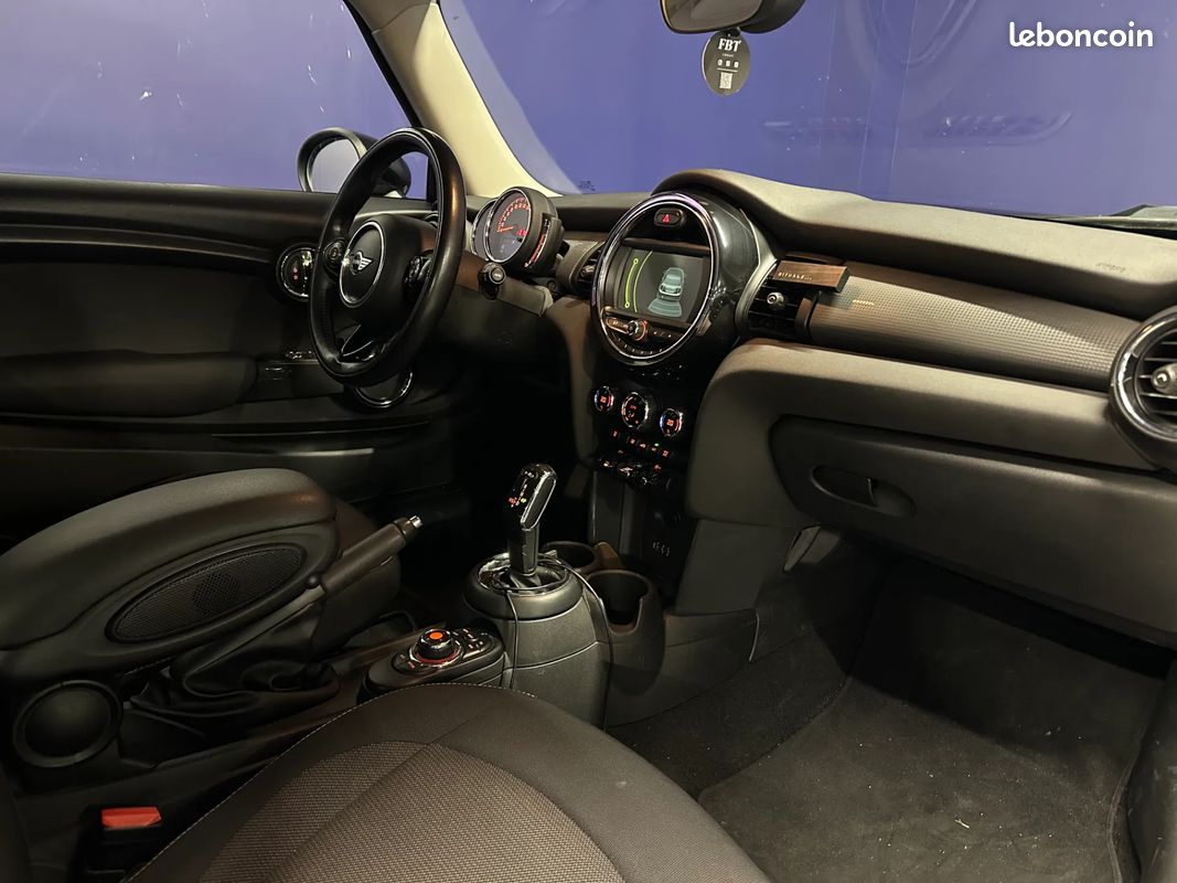 Mini Business 1.5 D 116ch - 2018 - Boîte auto-Climatisation (image 22)