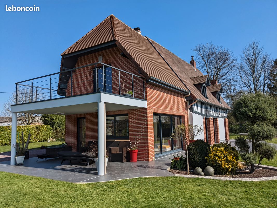Maison 7 pièces 150 m² · à Préaux · 150 m² · 445 000 €