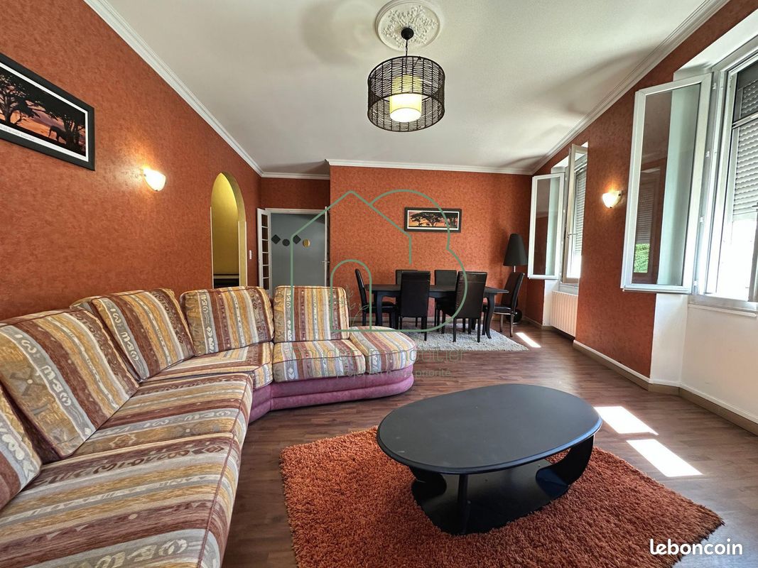 Appartement 5 pièces 104 m² · à Decazeville · 104 m² · 600 €/mois
