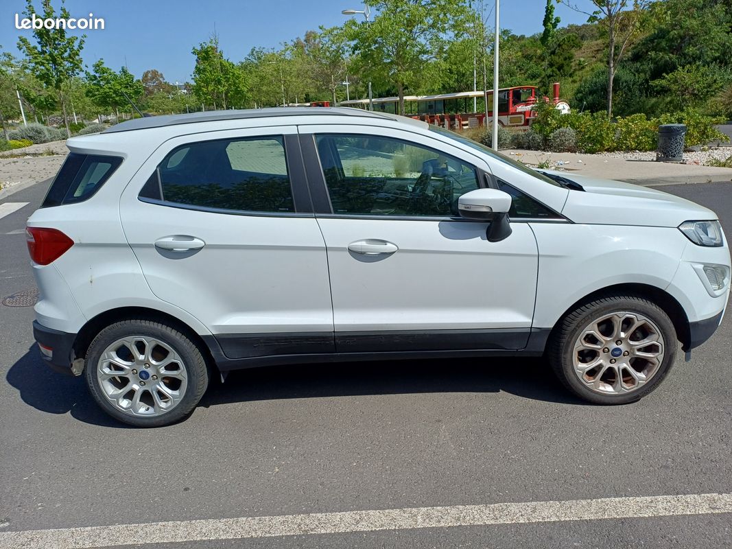 Vend voiture ford echo sport - Voitures