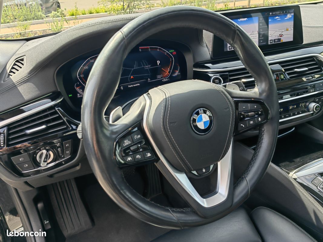BMW Série 5 TOURING (G31) 530D XDRIVE 265 LUXURY TOIT PANO - GARANTIE 12 MOIS (image 21)