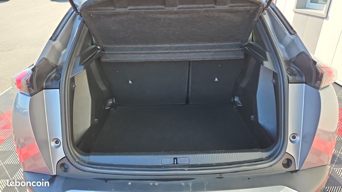 Peugeot 2008 PURETECH 130 SS BVM6 STYLE (image 9)