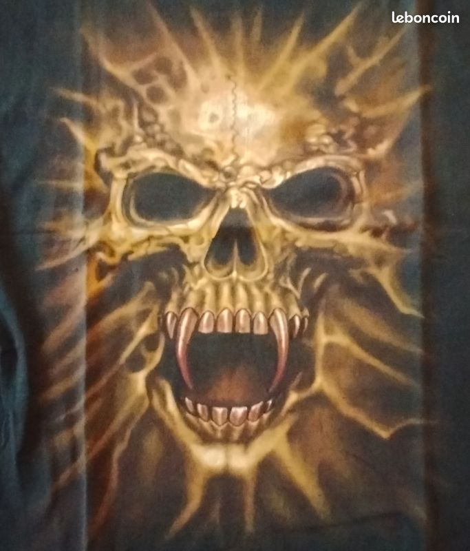 T-shirt "crâne de vampire", taille L (image 3)