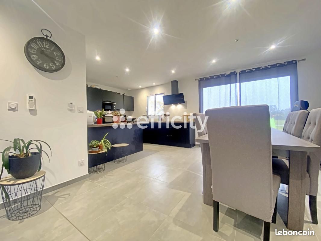 Maison 4 pièces 105 m² · à Savigné-sur-Lathan · 105 m² · 225 000 €