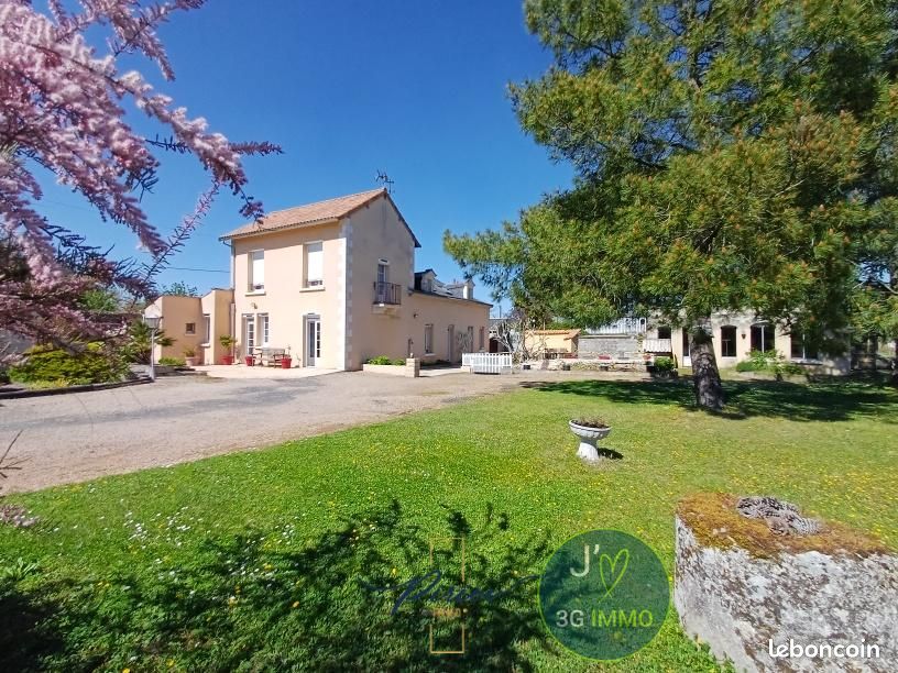 Maison 8 pièces 132 m² · à Doué-en-Anjou · 132 m² · 325 000 €