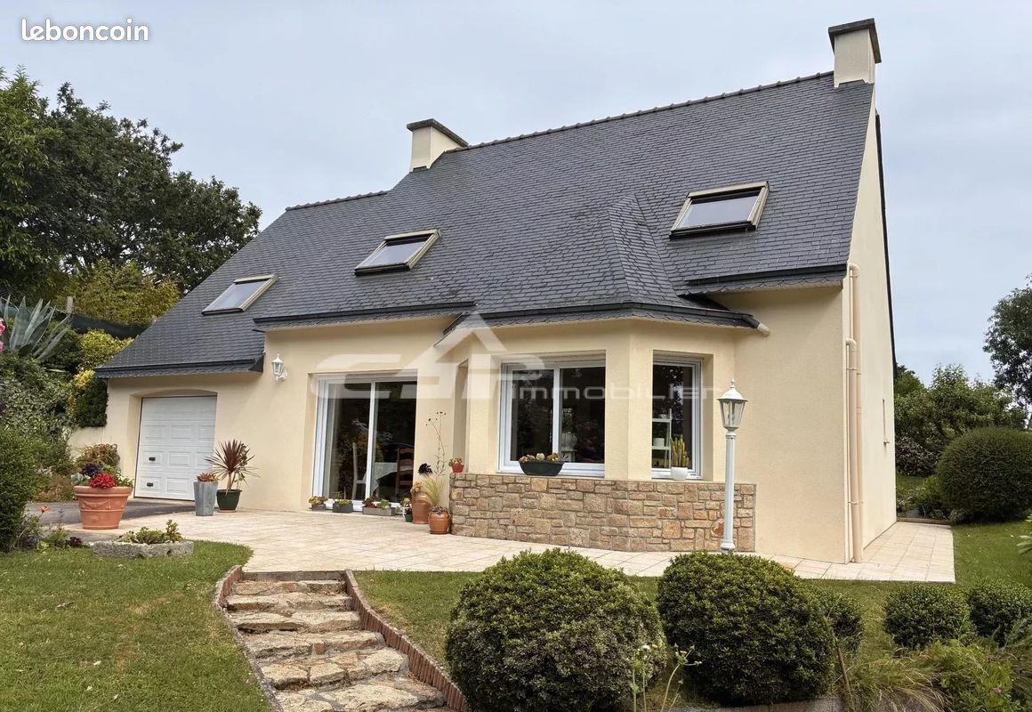 Maison 6 pièces 121 m² · à Plougonvelin · 121 m² · 488 800 €