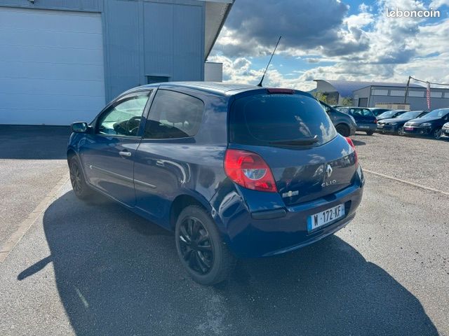 RENAULT Clio III 1.2 L 75 CH EXTREME (image 5)