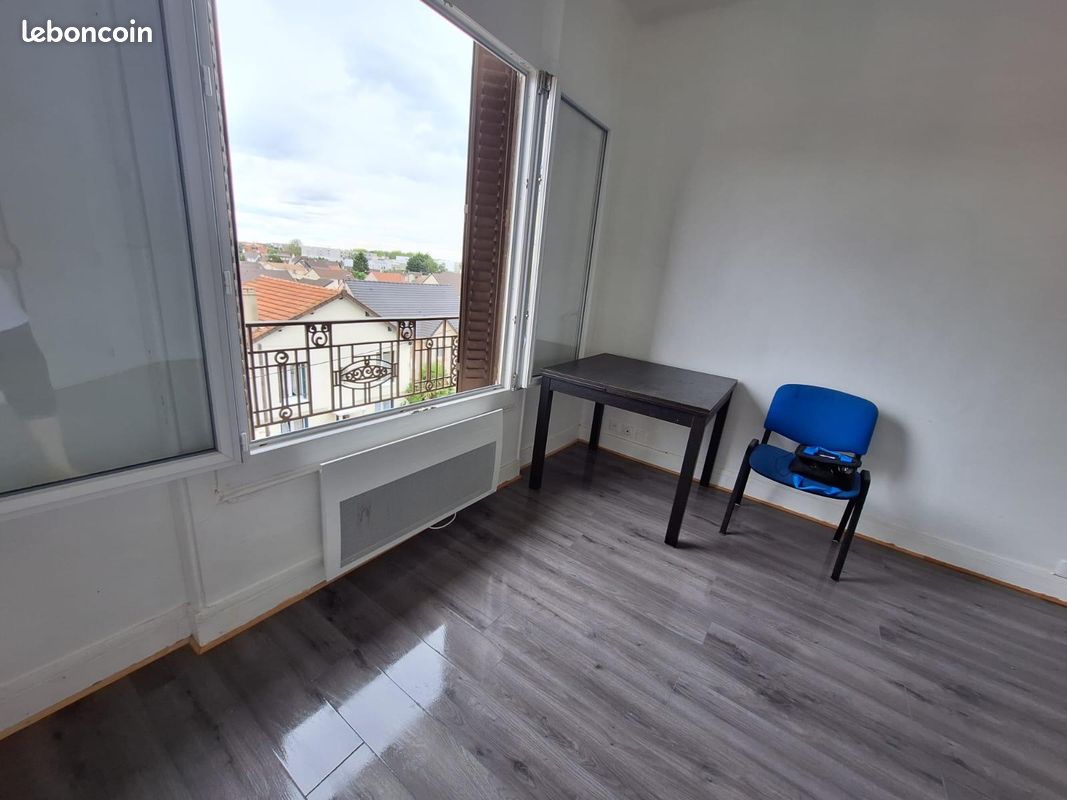 Appartement 1 pièce 28 m² · au Blanc-Mesnil · 28 m² · 900 €/mois