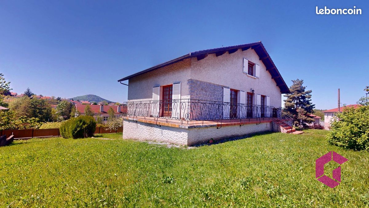 Maison 6 pièces 135 m² · à Yssingeaux · 135 m² · 185 000 €