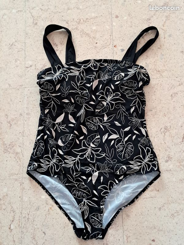 Maillot de bain post opératoire taille 44 Vêtements