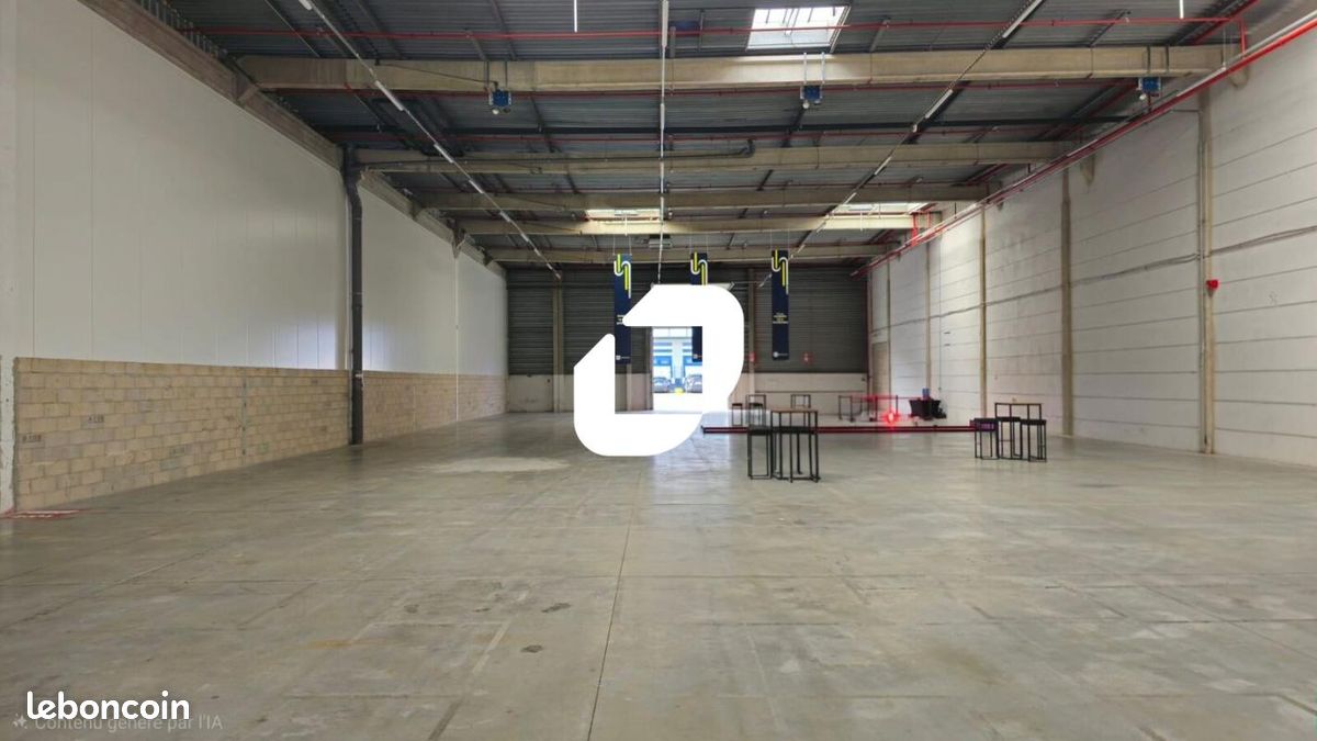 Local logistique 1 322 m² (image 17)