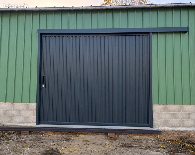 Parking · à Hautevesnes · 200 €/mois