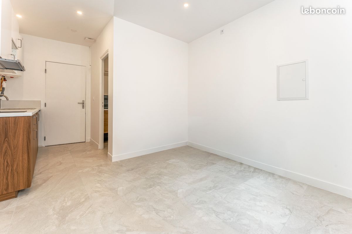 Appartement 1 pièce 18 m² · à Montélimar · 18 m² · 380 €/mois