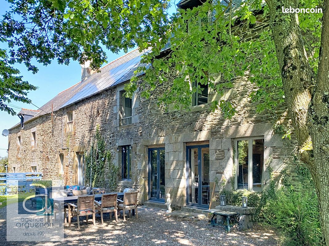 Maison 14 pièces 337 m² · à Vieux-Viel · 337 m² · 686 400 €