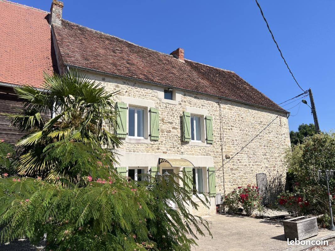 Maison 3 pièces 88 m² · à Almenêches · 88 m² · 159 000 €
