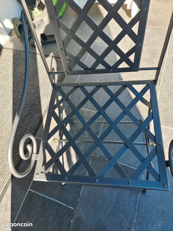 Chaise de jardin en fer forgé (image 6)