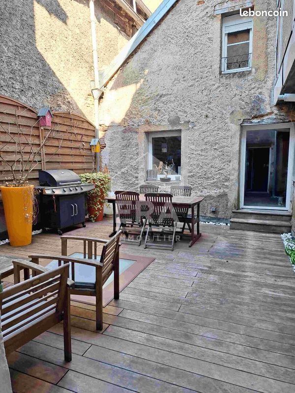 Appartement 5 pièces 126 m² · à Héricourt · 126 m² · 190 000 €