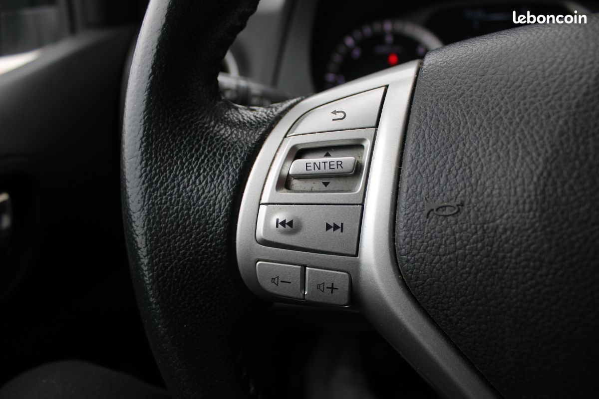 RENAULT Alaskan DOUBLE CABINE 2.3 DCI 190 INTENS 4X4 ( Attelage, Entretien Renault, Caméra 360 ° ... ) (image 23)