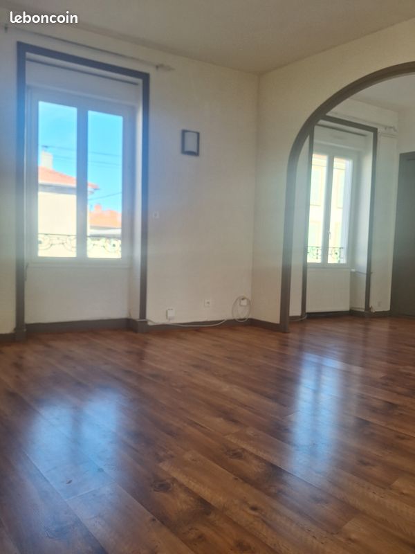 Appartement 3 pièces 57 m² · à Roanne · 57 m² · 460 €/mois