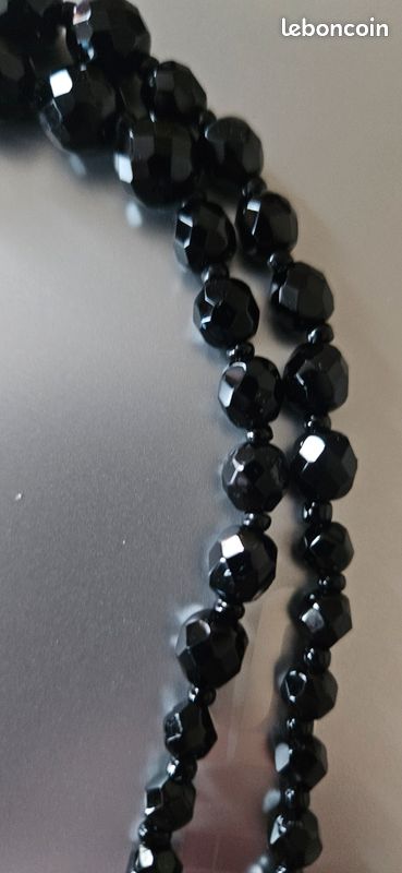 Collier Vintage Perles Noires à Facettes - Ancien, Parfait état - Fermoir Alliage, Style Rétro
