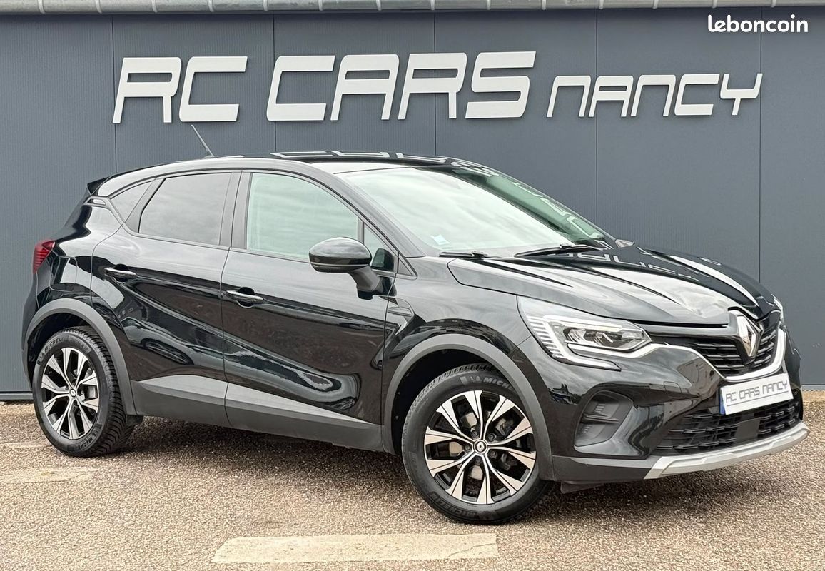 Renault CAPTUR II 1.6 E-TECH HYBRIDE 145CH EVOLUTION (image 2)