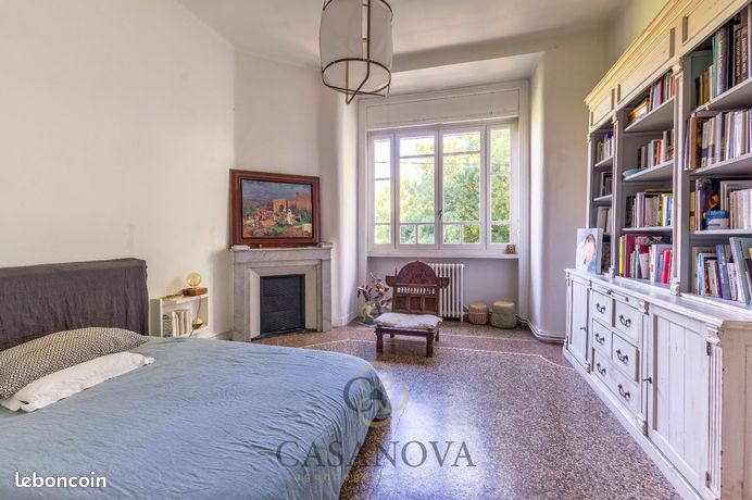 Maison 7 pièces 223 m² — 8