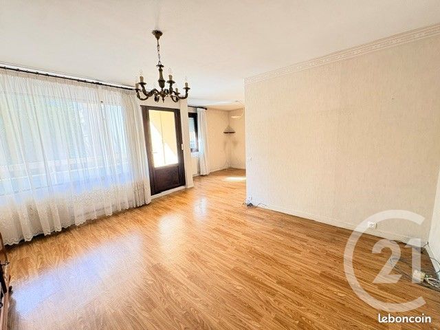 Appartement 4 pièces 76 m² · à Bourg-en-Bresse · 76 m² · 130 000 €