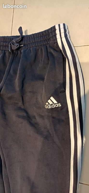 Pantalon survêtement adidas taille S (image 2)