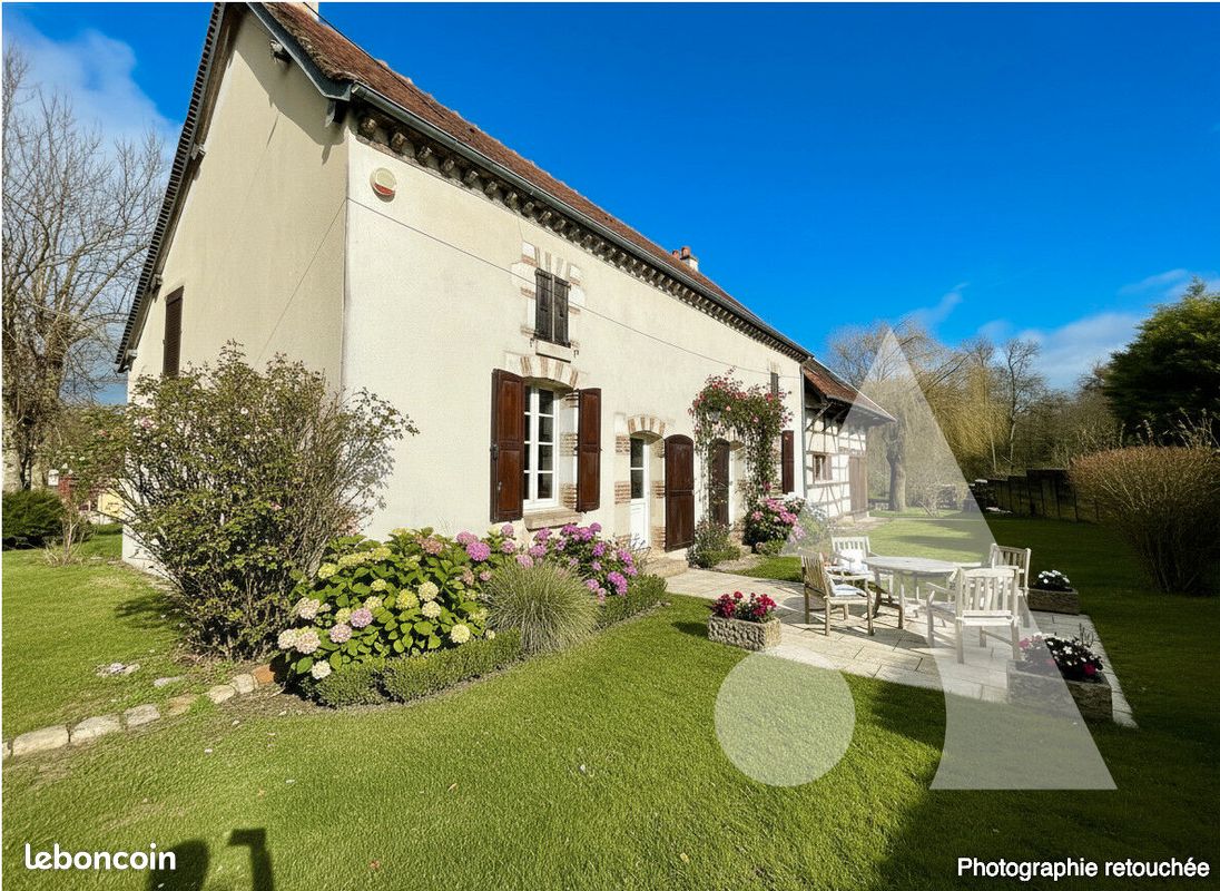 Maison 8 pièces 190 m² · à Fays-la-Chapelle · 190 m² · 255 000 €
