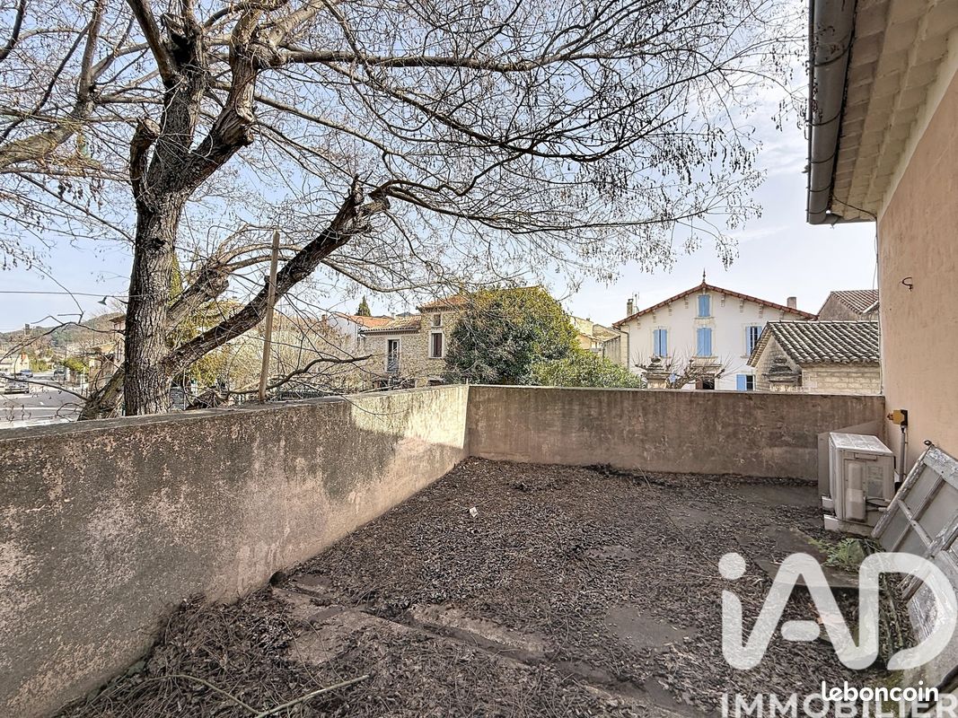 Maison 5 pièces 92 m² · à Vacqueyras · 92 m² · 119 000 €