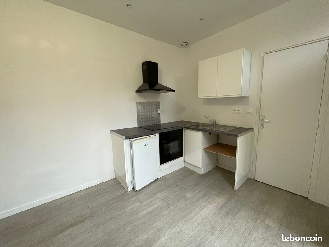 Appartement 2 pièces 27 m² · à Saint-Étienne-du-Rouvray · 27 m² · 370 €/mois