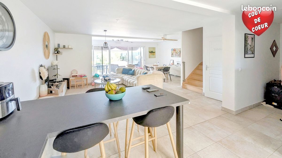 Maison 6 pièces 122 m² · à Magny-les-Hameaux · 122 m² · 465 000 €