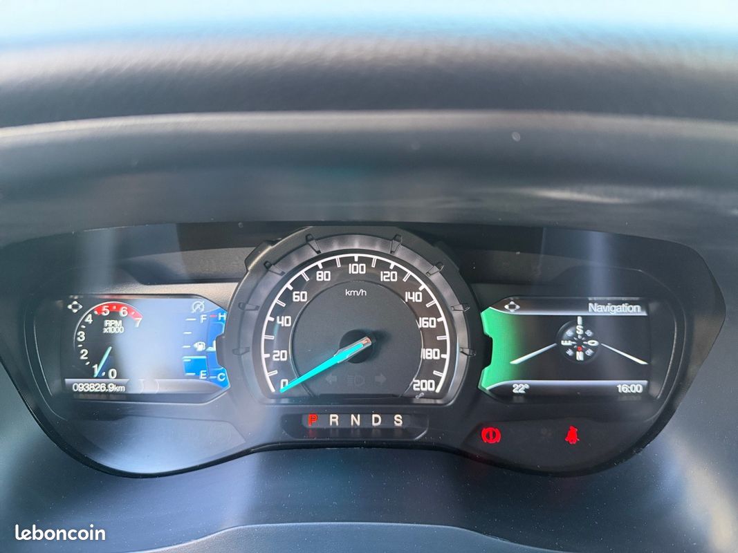 Ford ranger double cabine 2.0 ecoblue 213 bv10 wildtrak hardtop attelage cuir chauffant garantie 12 mois (image 15)