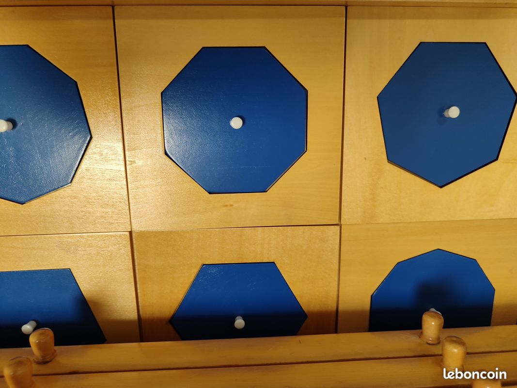 Cabinet géométrique Montessori (image 3)