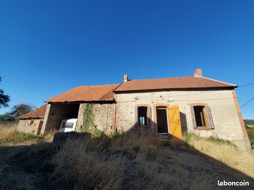 Maison 3 pièces 75 m² · à Commentry · 75 m² · 70 000 €