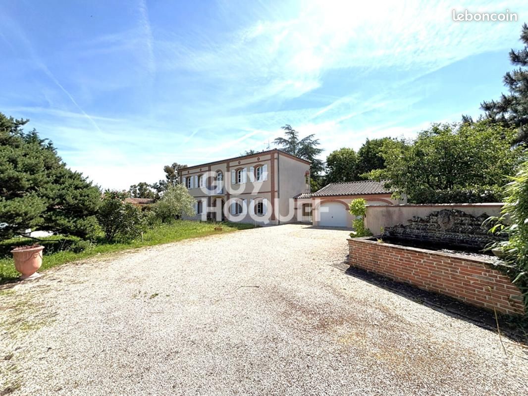 Maison 6 pièces 247 m² · à Cugnaux · 247 m² · 560 000 €