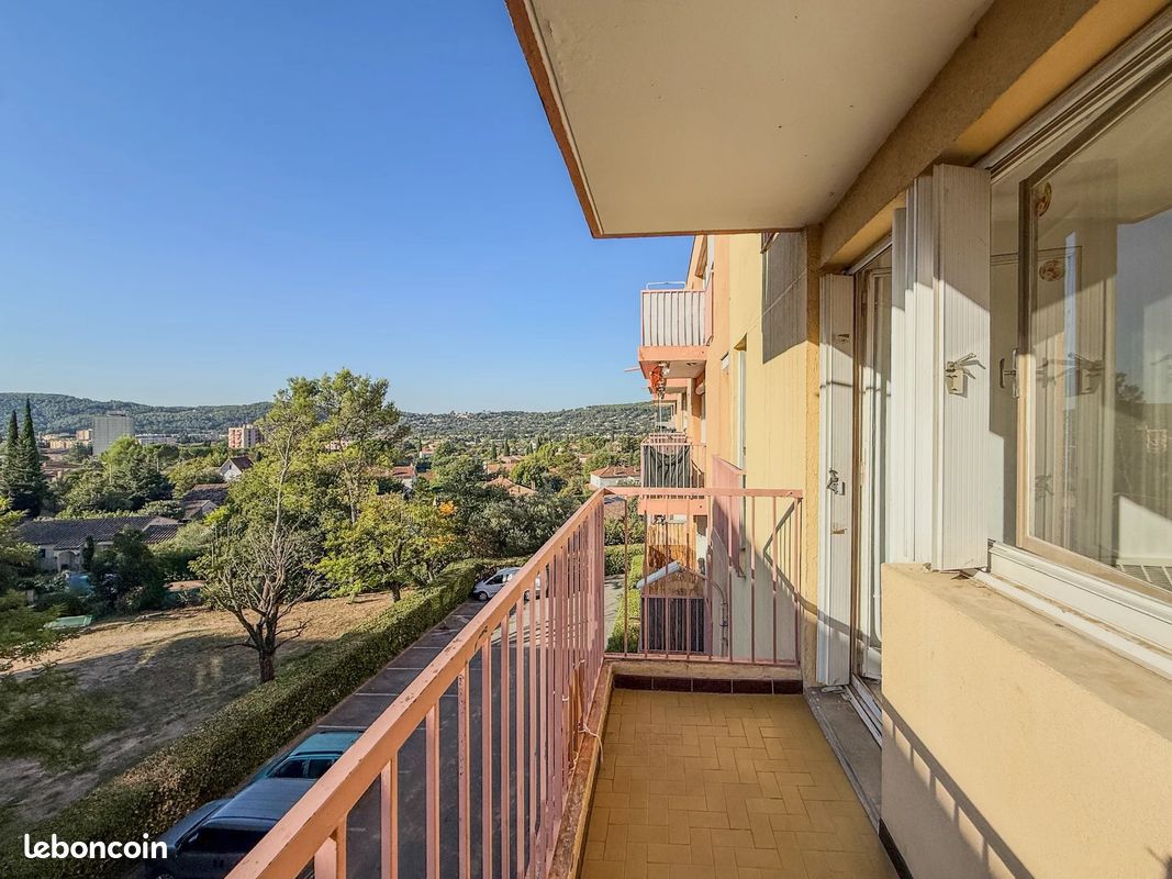 Appartement 4 pièces 65 m² · à Draguignan · 65 m² · 80 000 €