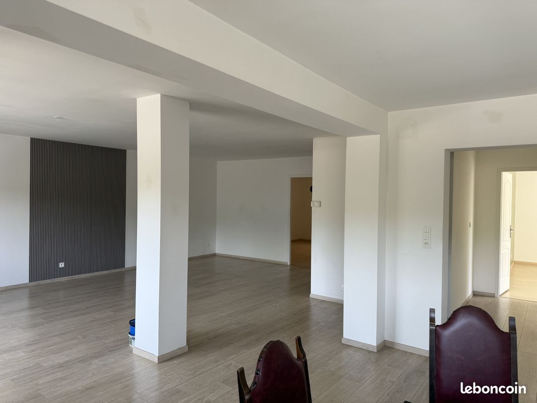 Appartement 4 pièces 100 m² · à Homécourt · 100 m² · 130 000 €