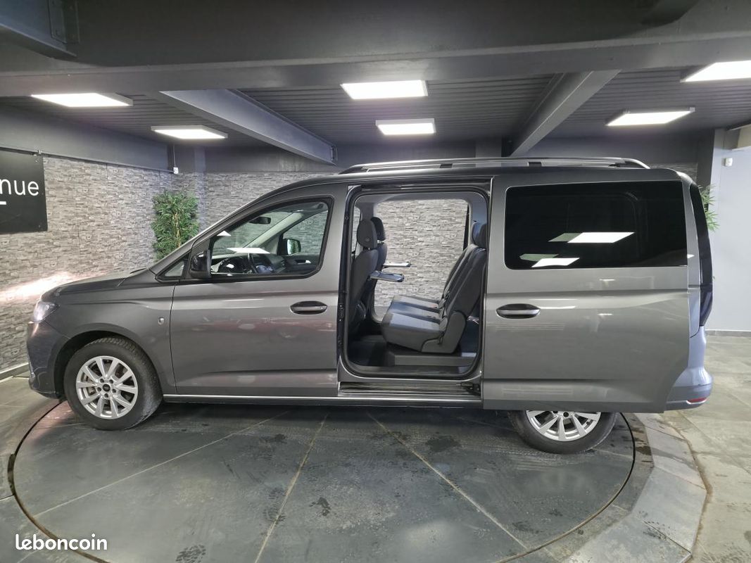 FORD TRANSIT CONNECT/TOURNEO CONNECT Tourneo Connect 2.0 EcoBlue - 102- 7pl Titanium (image 3)