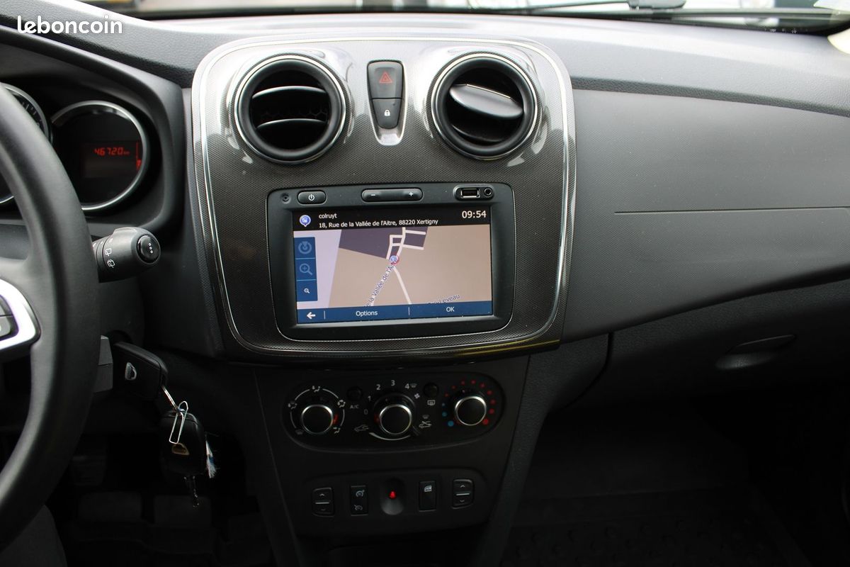 Dacia LOGAN MCV 1L5 BLUEDCI 95 STEPWAY CAMÉRA GPS USB RÉGULATEUR BLUETOOTH ABS LEDS CLIMAT (image 11)