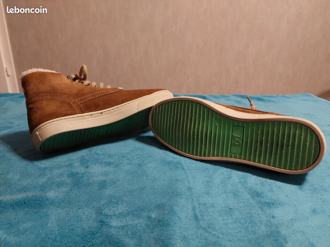 DESIGN - Redwood - Bottines style santiags en daim avec franges