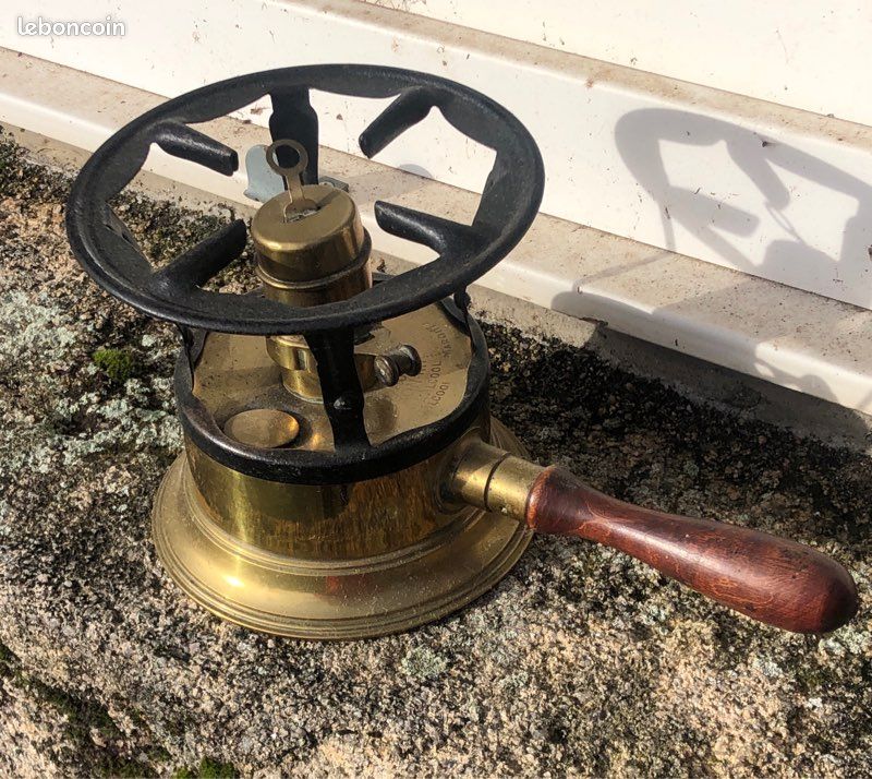 VIE PAYSANNE : 5 petits réchauds à pétrole (image 3)
